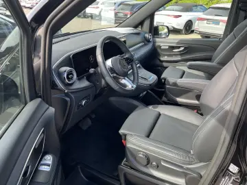 MERCEDES-BENZ V 250 d AVANTGARDE lang DISTRONIC CAM 360  AHK