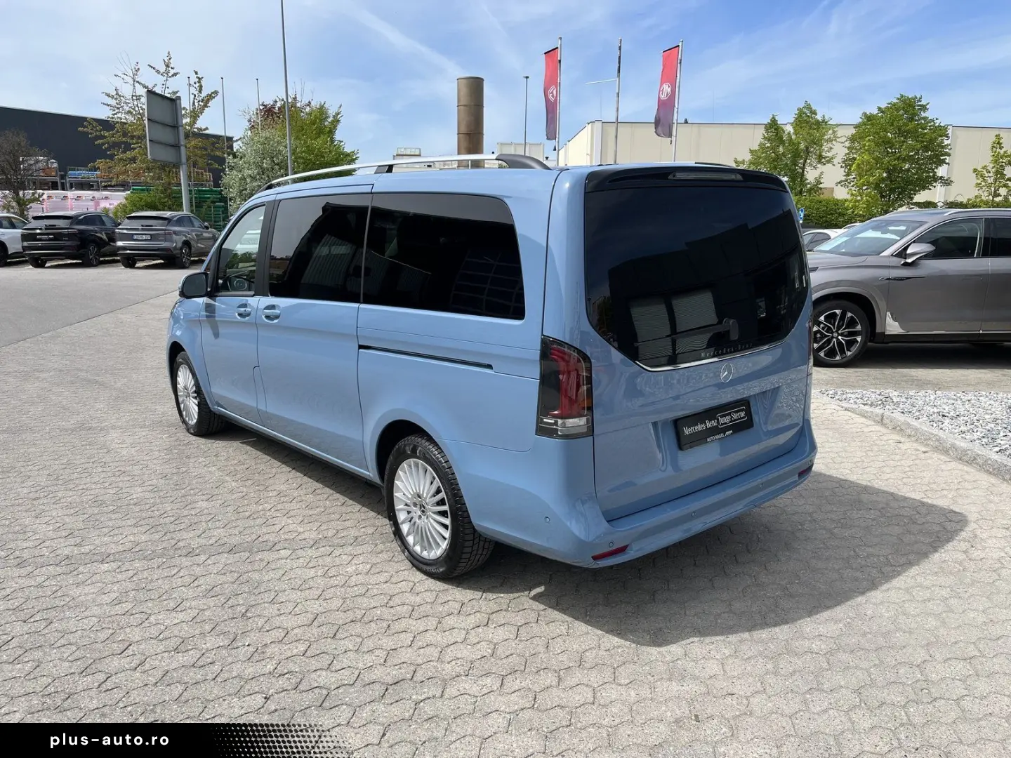 MERCEDES-BENZ V 220 d STYLE Lang 4-Matic DISTRONIC 360  AHK
