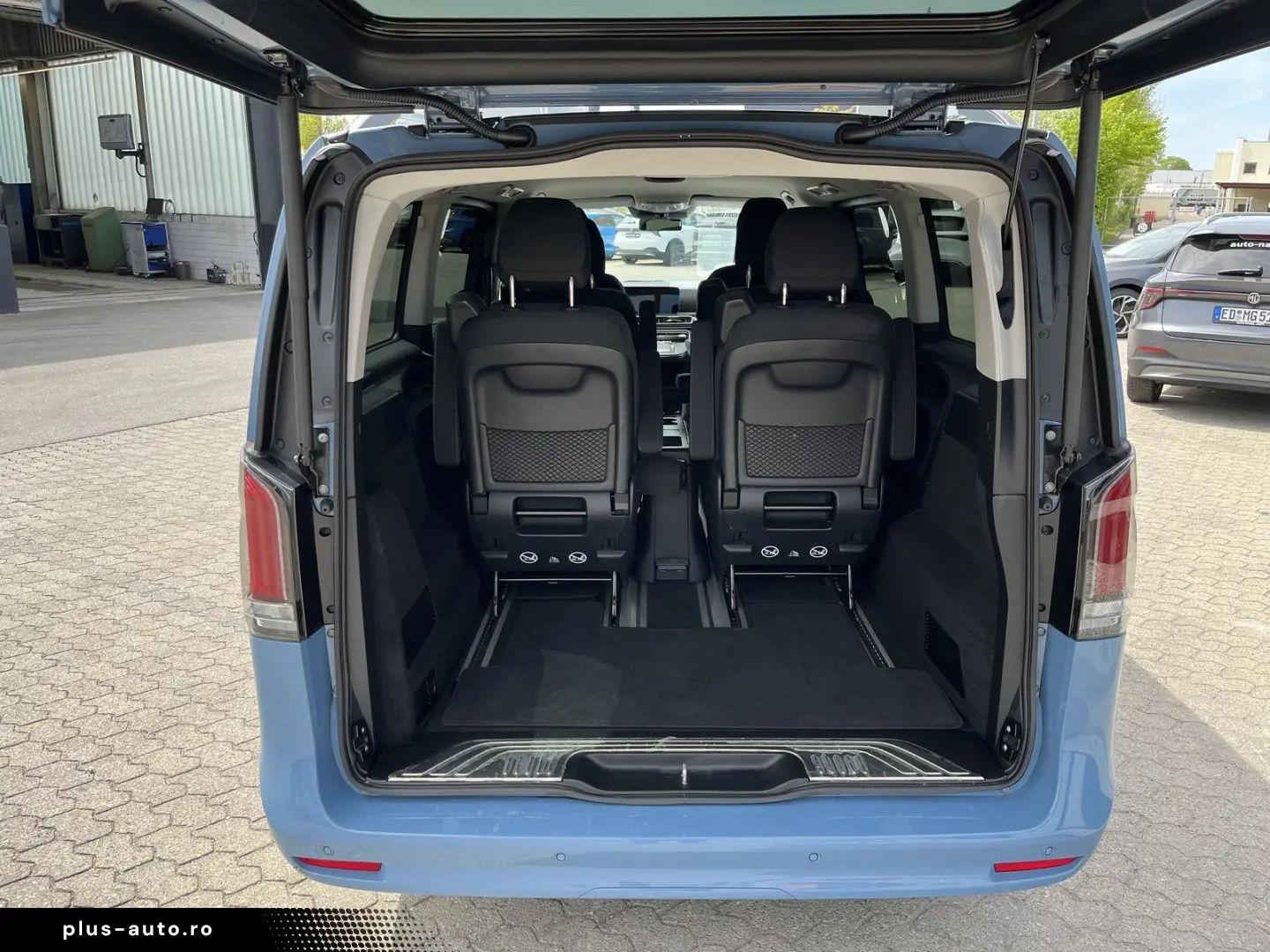 MERCEDES-BENZ V 220 d STYLE Lang 4-Matic DISTRONIC 360  AHK