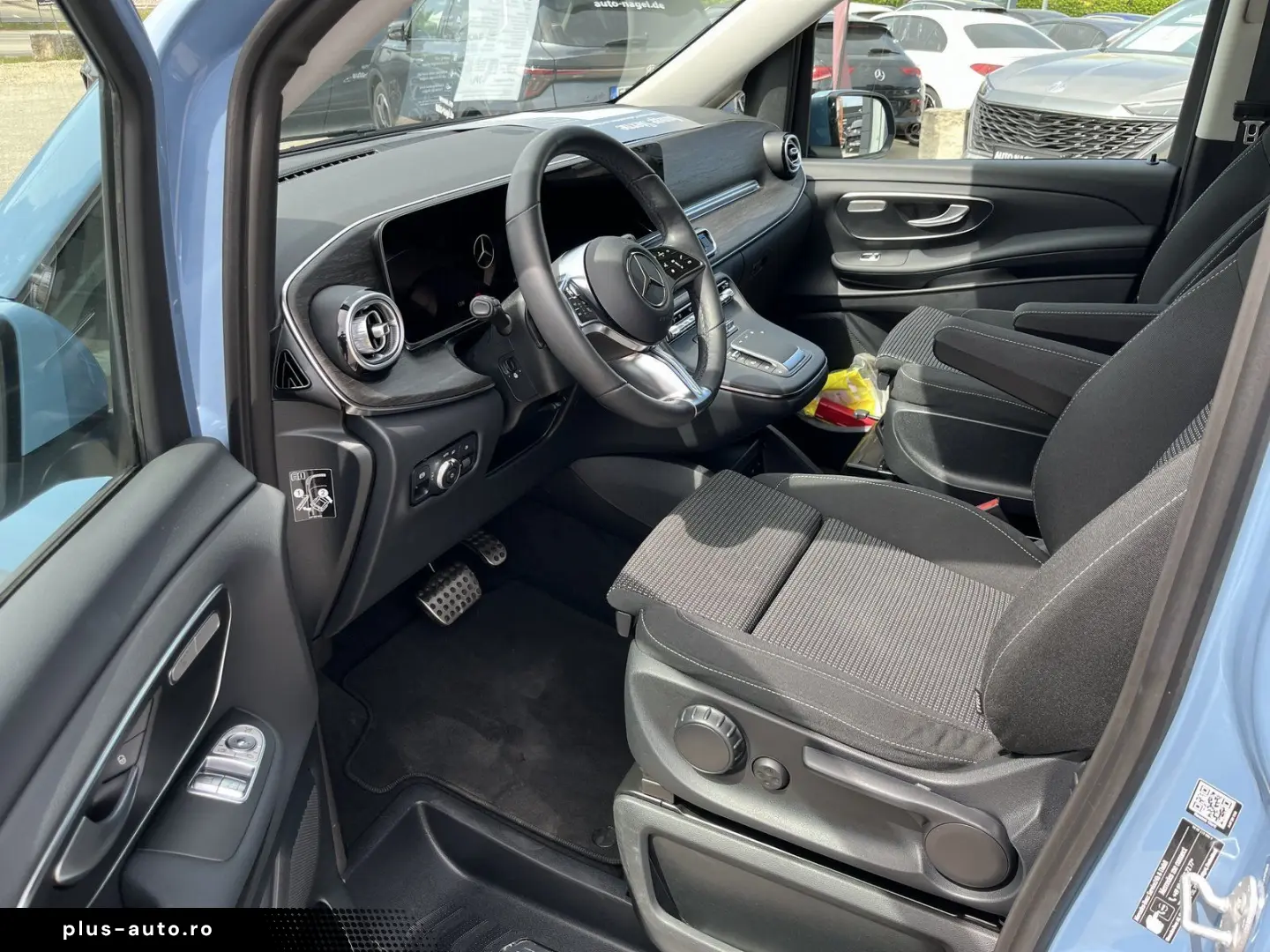 MERCEDES-BENZ V 220 d STYLE Lang 4-Matic DISTRONIC 360  AHK