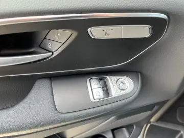 MERCEDES-BENZ V 220 d STYLE Lang 4-Matic DISTRONIC 360  AHK