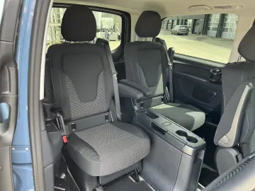 MERCEDES-BENZ V 220 d STYLE Lang 4-Matic DISTRONIC 360  AHK