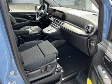 MERCEDES-BENZ V 220 d STYLE Lang 4-Matic DISTRONIC 360  AHK