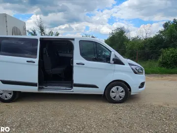 Ford Transit Custom Doka 6locuri
