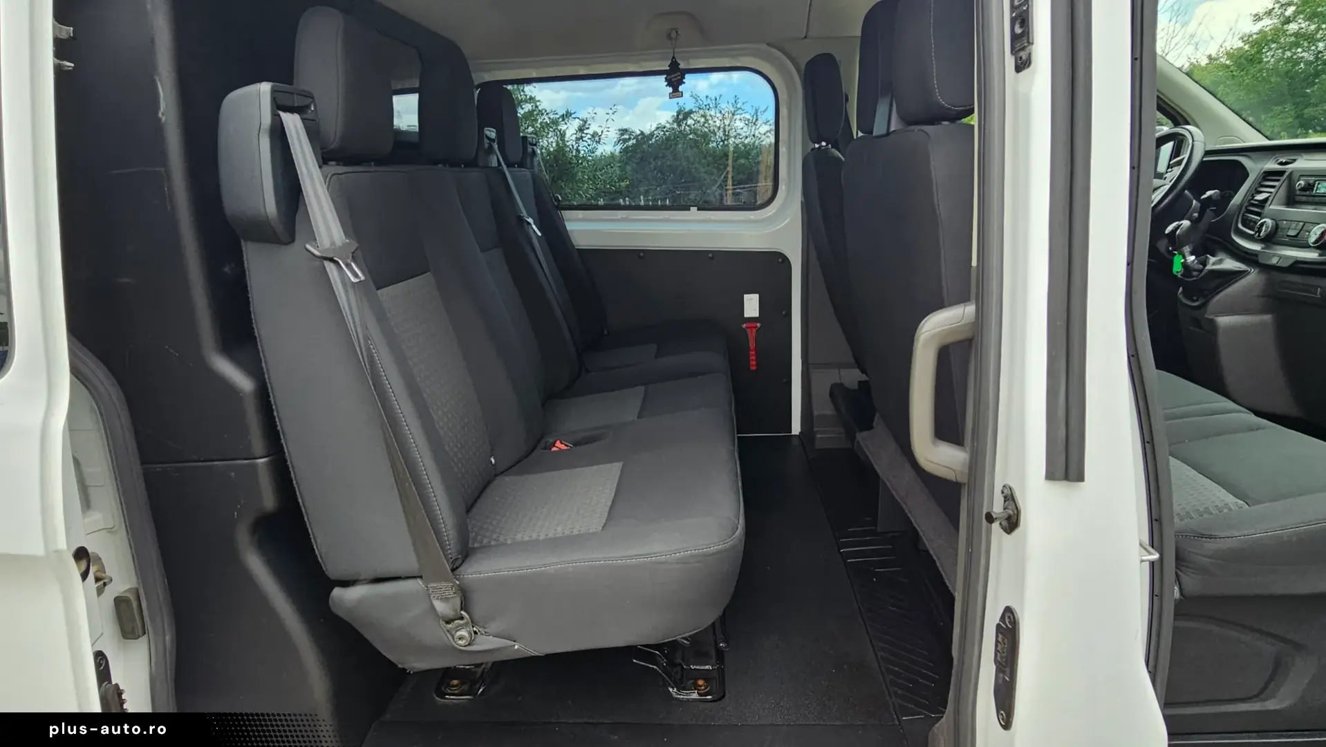 Ford Transit Custom Doka 6locuri