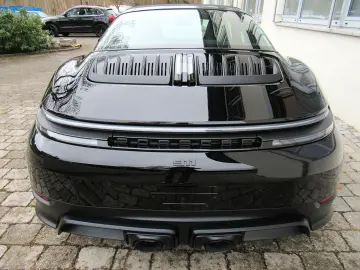 PORSCHE 992 TARGA 4 GTS EXCL KREIDE 18W BELÜ ACC®KEY HD
