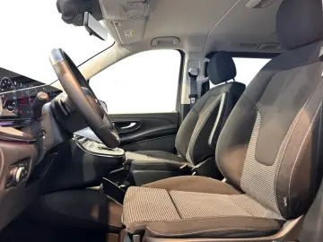 MERCEDES-BENZ V 300 d   Sport MBUX Navi el.Schiebe AHK 360