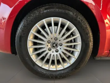 MERCEDES-BENZ V 300 d   Sport MBUX Navi el.Schiebe AHK 360