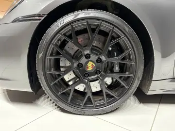 PORSCHE 911 Targa 4 GTS  Carbon  Matrix-LED  HA-Lenkung