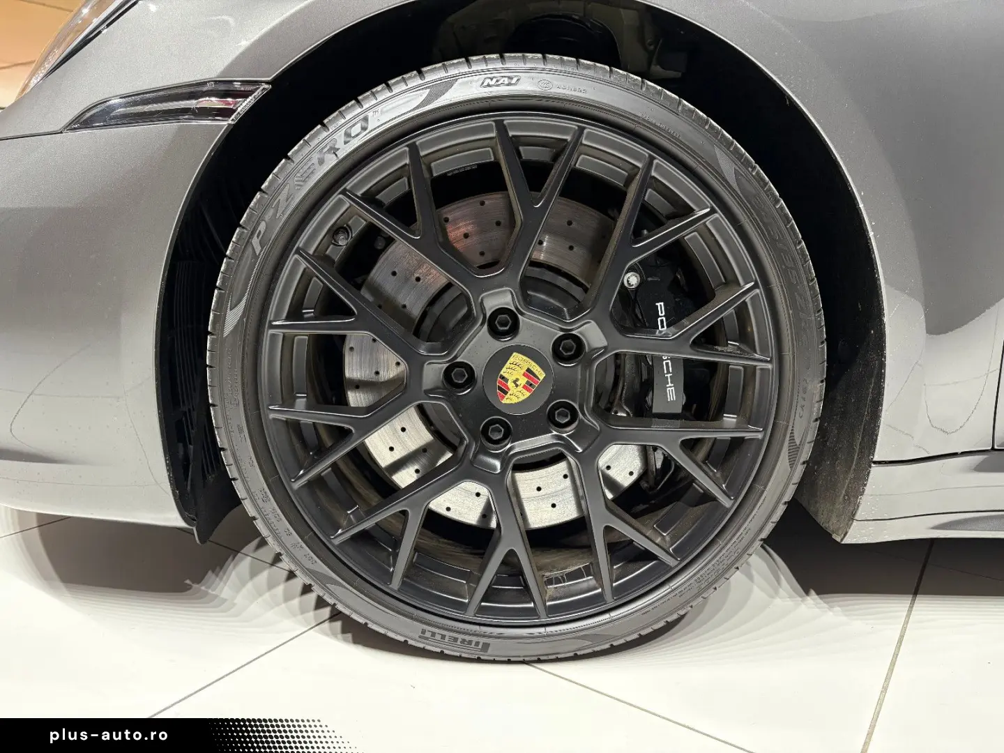PORSCHE 911 Targa 4 GTS  Carbon  Matrix-LED  HA-Lenkung