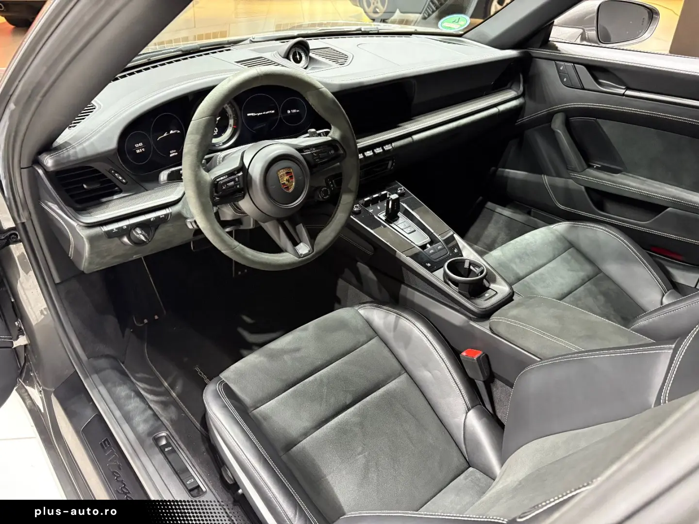 PORSCHE 911 Targa 4 GTS  Carbon  Matrix-LED  HA-Lenkung