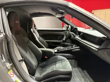 PORSCHE 911 Targa 4 GTS  Carbon  Matrix-LED  HA-Lenkung