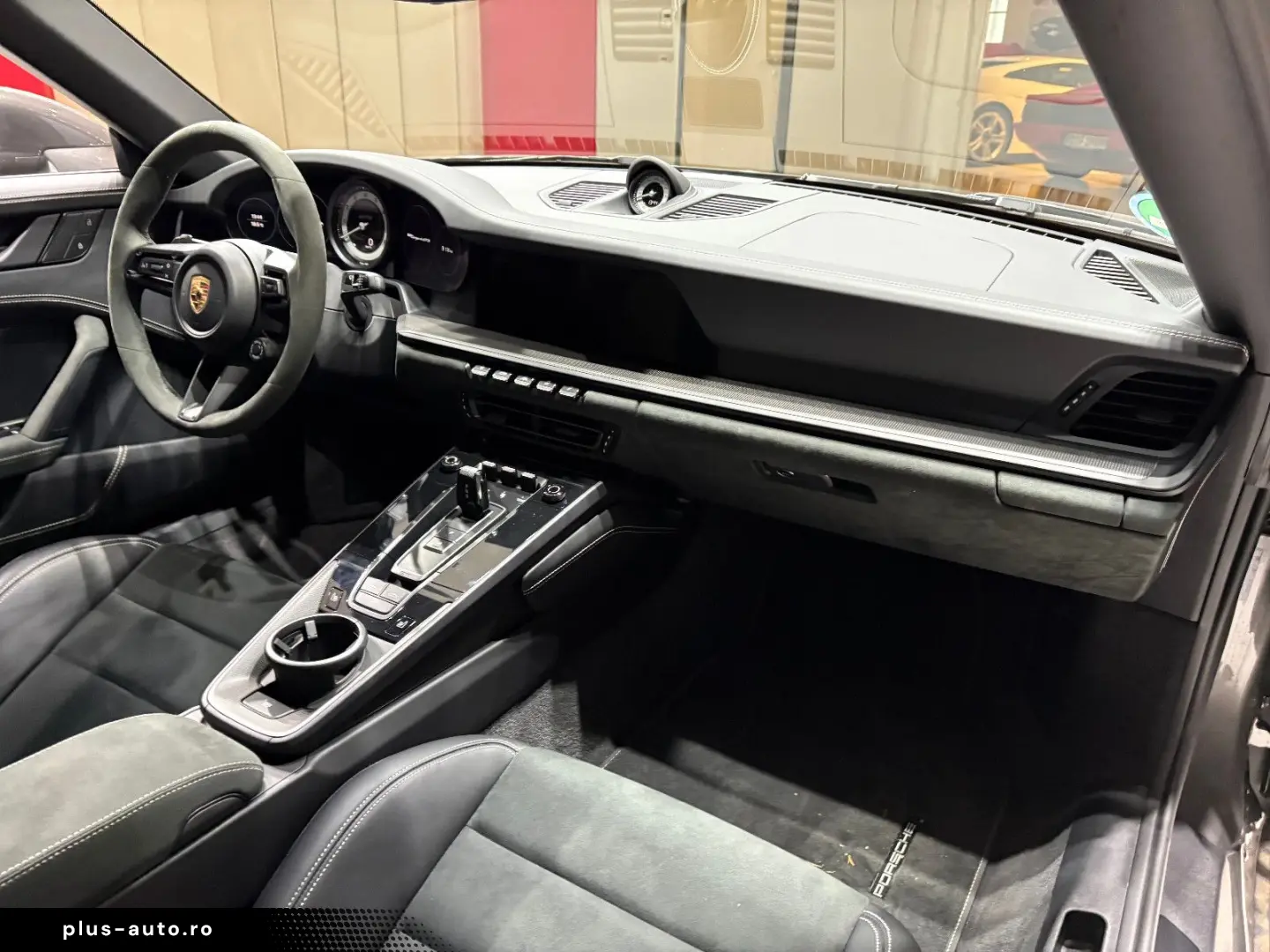 PORSCHE 911 Targa 4 GTS  Carbon  Matrix-LED  HA-Lenkung