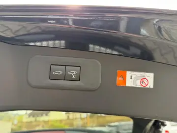 Lexus NX 450h NX 450 h  E-Executive.HUD.LED pano