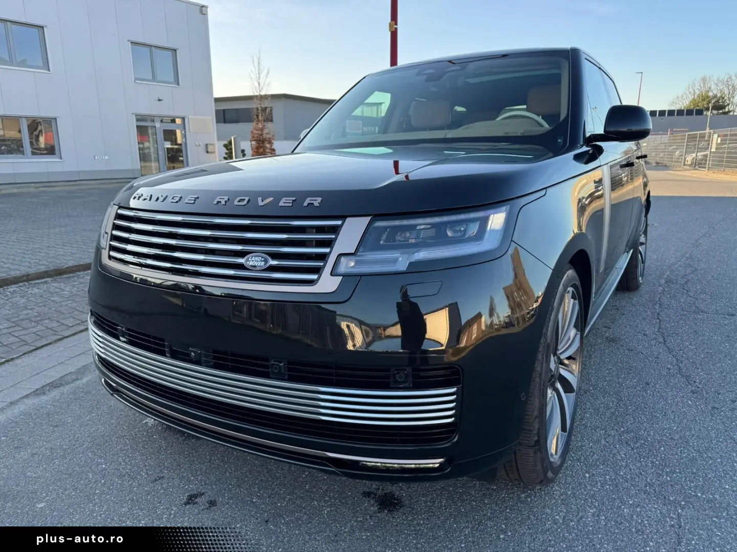 Land Rover Range Rover P615 SV