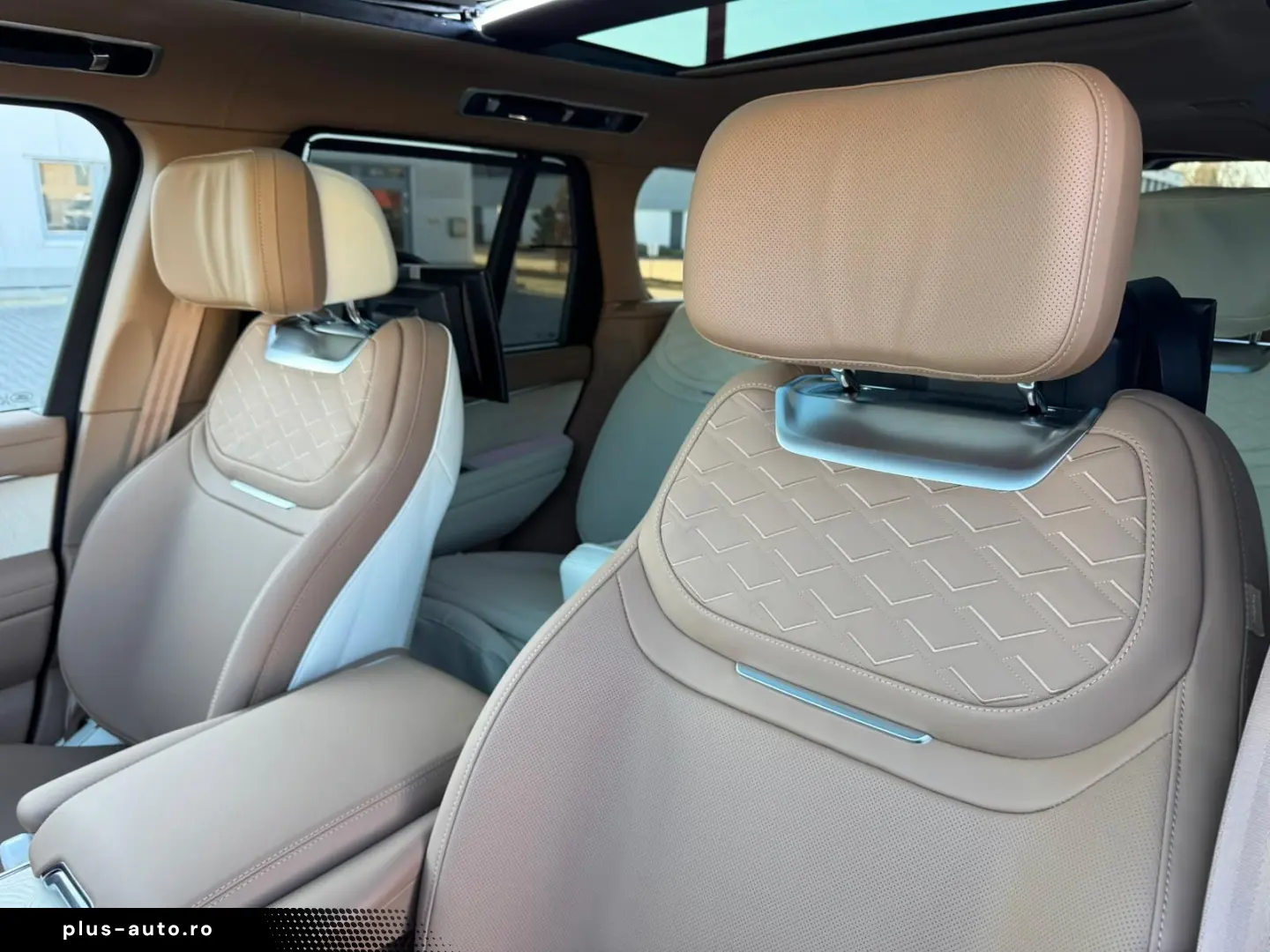 Land Rover Range Rover P615 SV