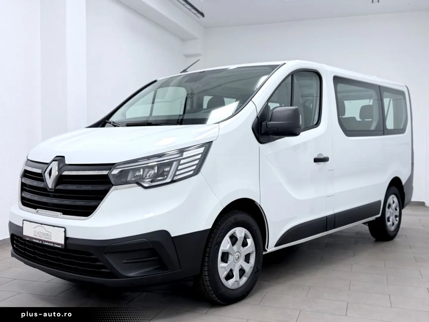 RENAULT Trafic Combi Start   1.HAND   9 SITZER   NAVI