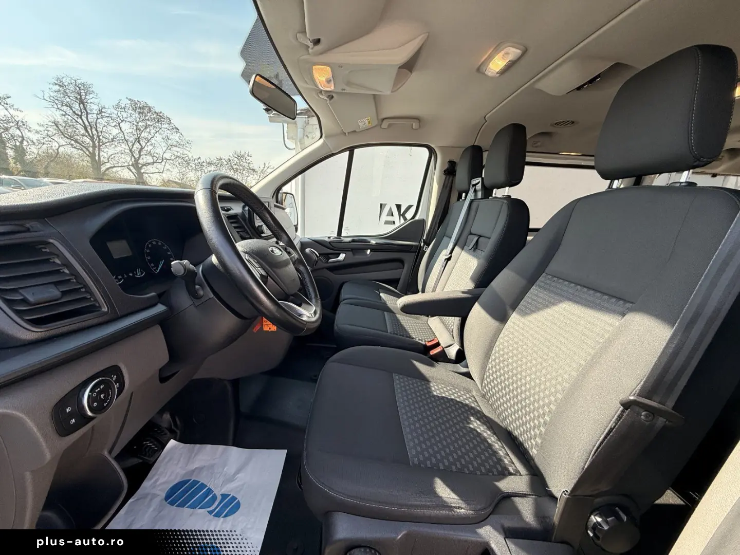 FORD Transit Custom 2.0 TDCi 320 L1  9-SITZER TEMPOMA