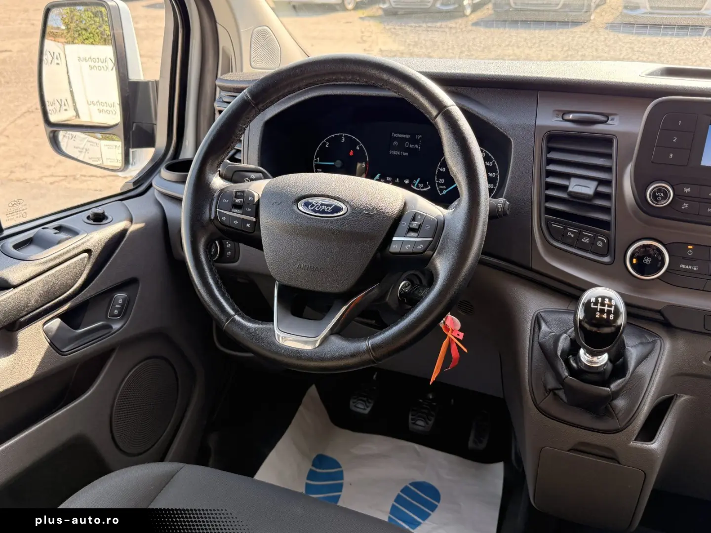FORD Transit Custom 2.0 TDCi 320 L1  9-SITZER TEMPOMA