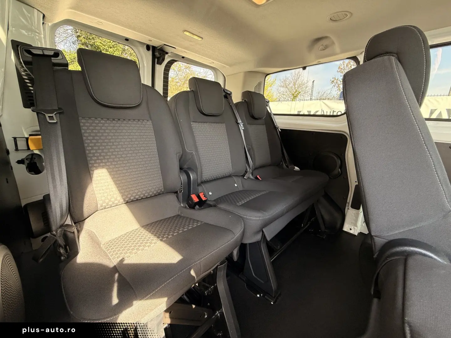FORD Transit Custom 2.0 TDCi 320 L1  9-SITZER TEMPOMA