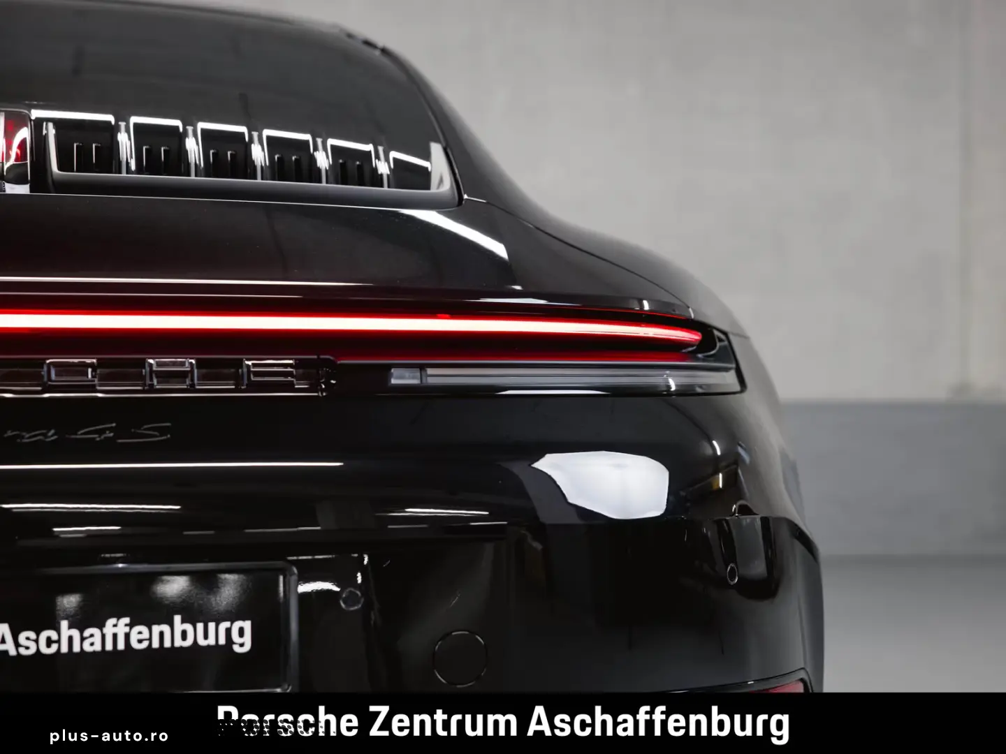 Porsche 911 Carrera 4S Sport Design