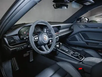 Porsche 911 Carrera 4S Sport Design