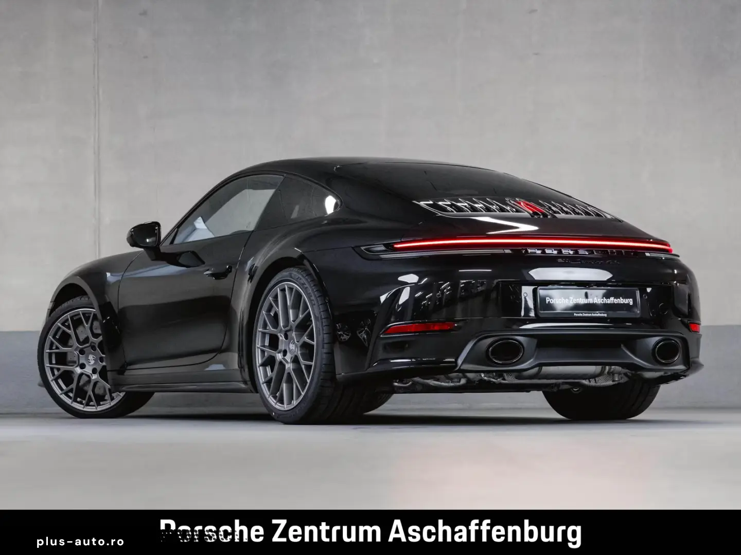 Porsche 911 Carrera 4S Sport Design