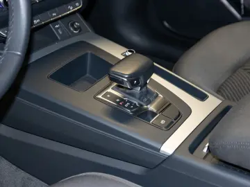 AUDI Q5 50 TFSI e quattro Standklima Navi