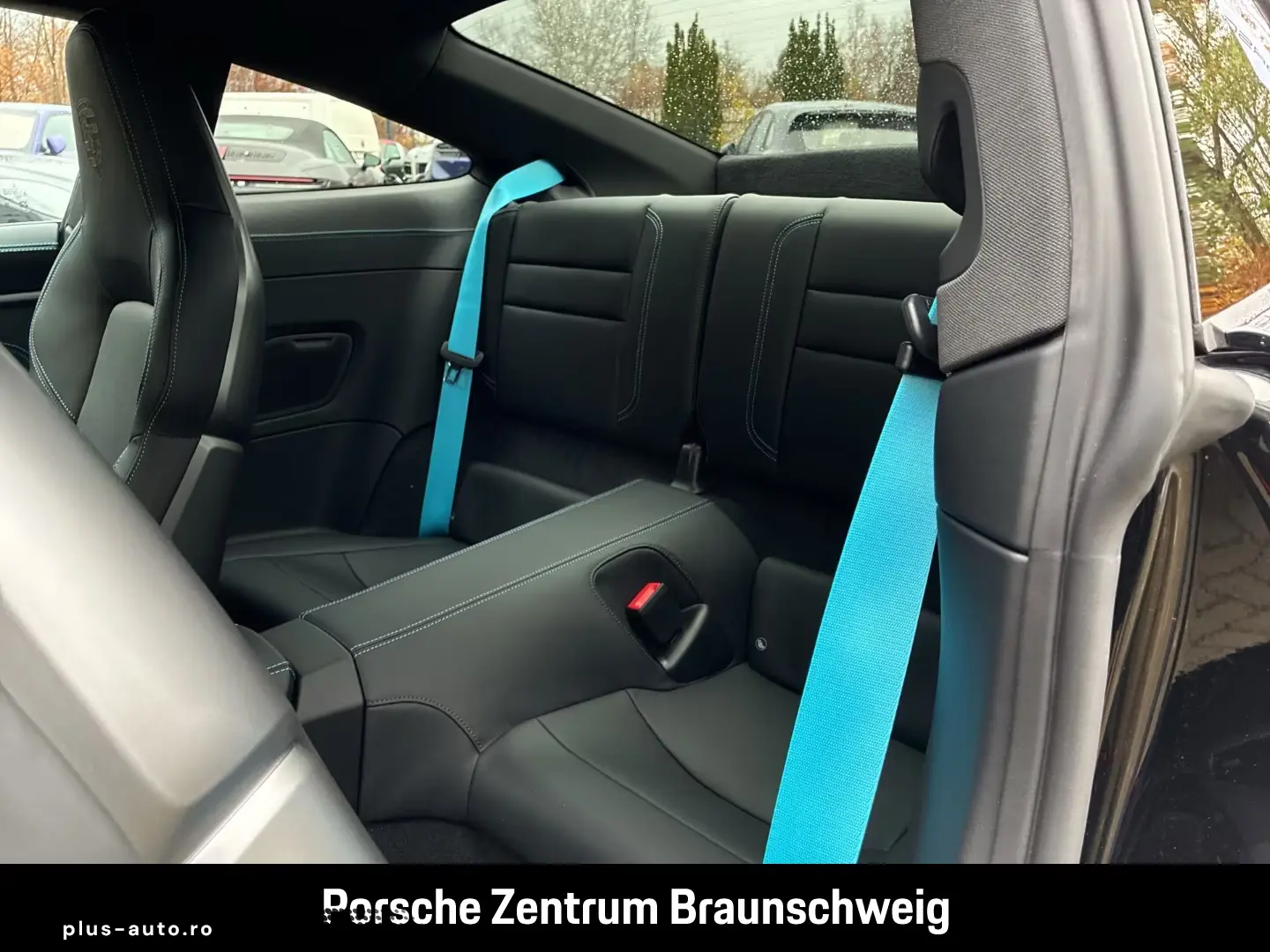 Porsche 992 911 Carrera 4S InnoDrive BOSE