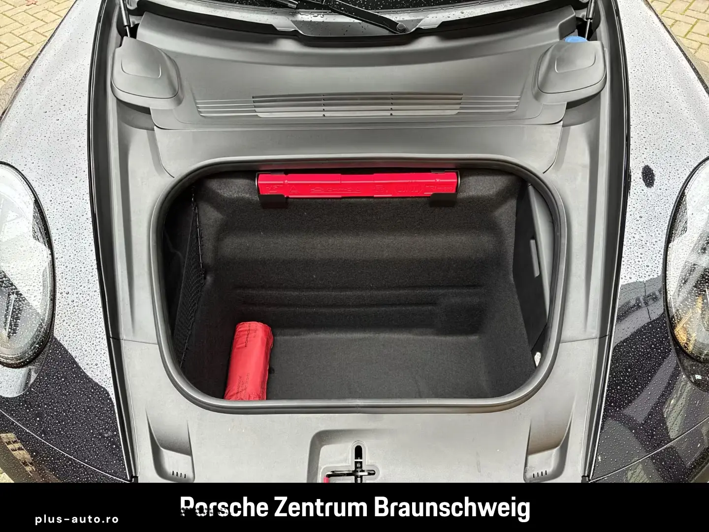 Porsche 992 911 Carrera 4S InnoDrive BOSE