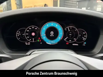 Porsche 992 911 Carrera 4S InnoDrive BOSE