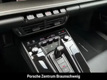 Porsche 992 911 Carrera 4S InnoDrive BOSE