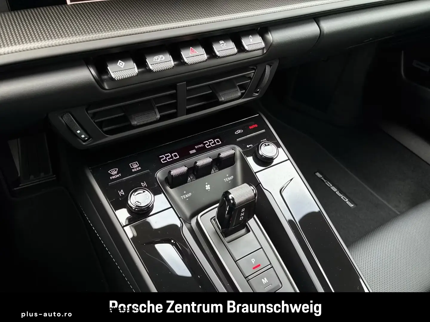 Porsche 992 911 Carrera 4S InnoDrive BOSE