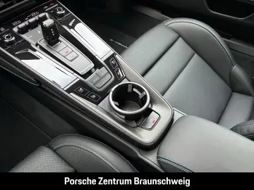 Porsche 992 911 Carrera 4S InnoDrive BOSE