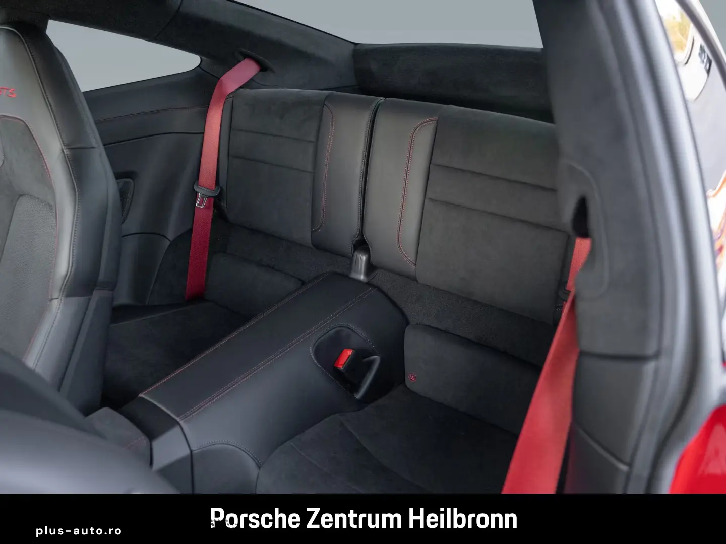 Porsche 992 911 Carrera 4 GTS Lift system