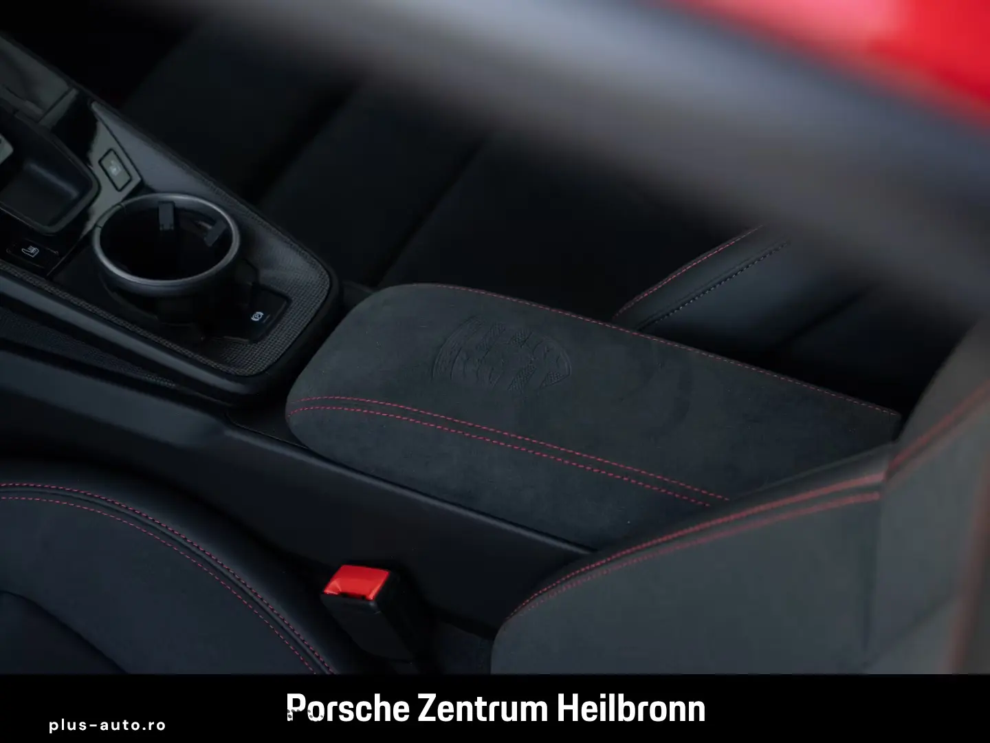 Porsche 992 911 Carrera 4 GTS Lift system
