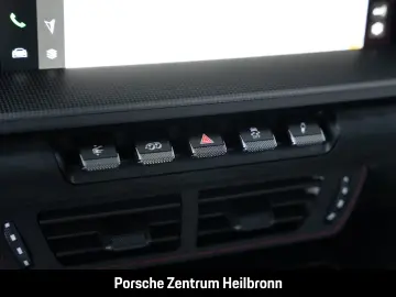 Porsche 992 911 Carrera 4 GTS Lift system