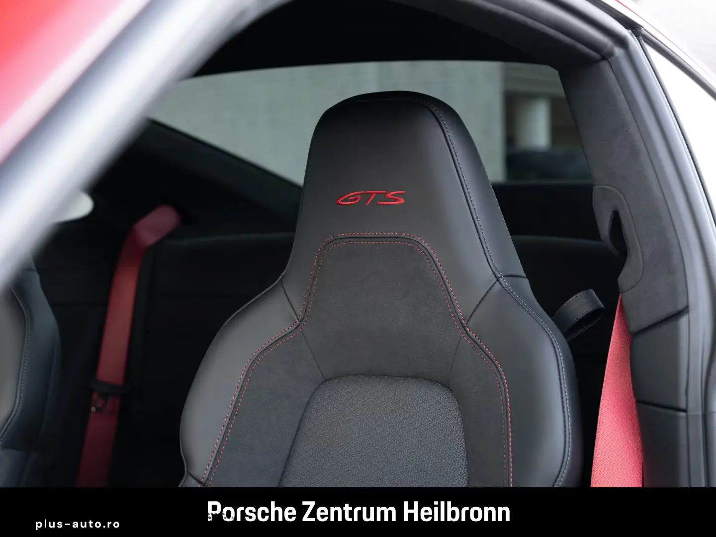 Porsche 992 911 Carrera 4 GTS Lift system