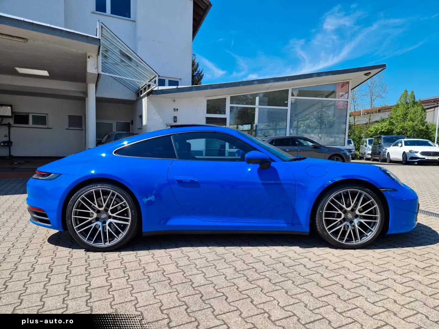 Porsche 992 911 Carrera InnoDrive Glass roof Lift Matrix