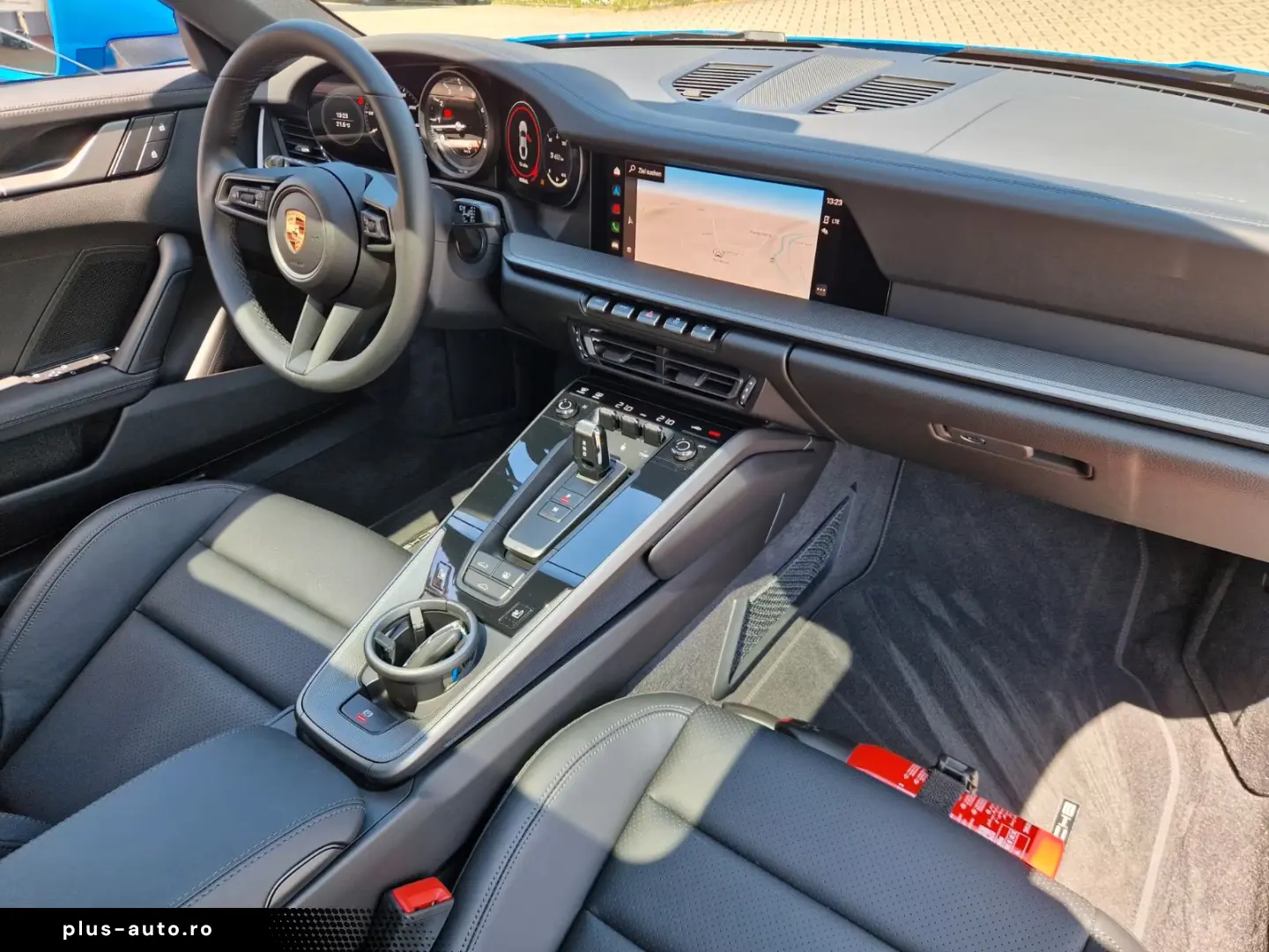 Porsche 992 911 Carrera InnoDrive Glass roof Lift Matrix