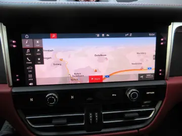 PORSCHE Macan GTS Sport-Chrono Panoramadach Sportsitze
