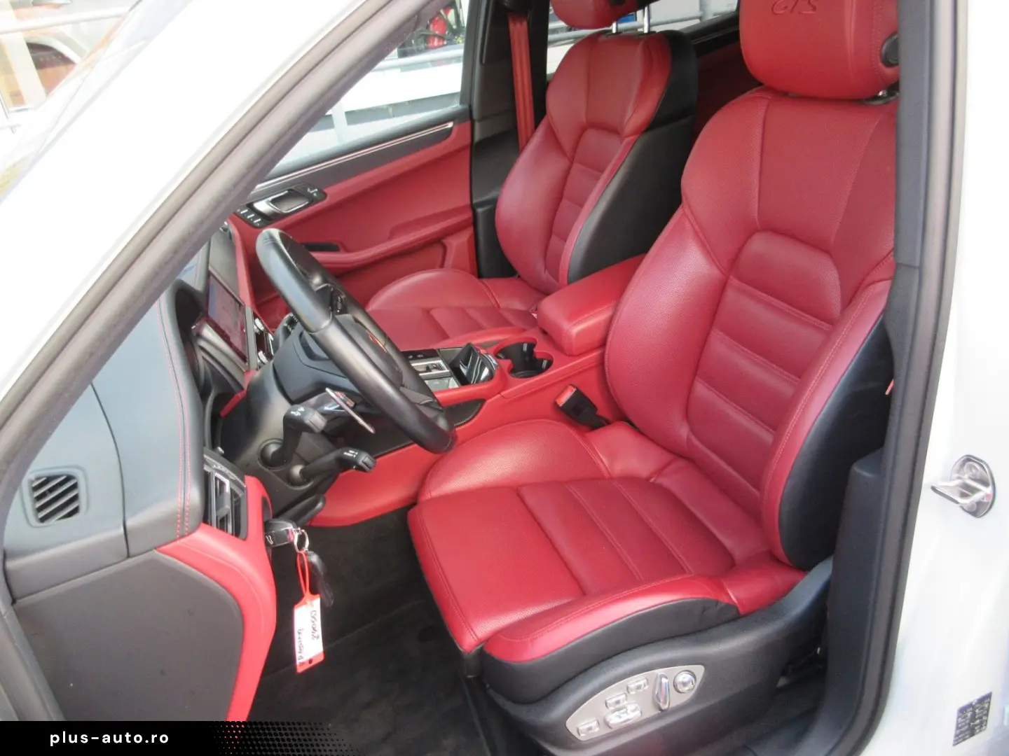 PORSCHE Macan GTS Sport-Chrono Panoramadach Sportsitze