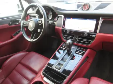 PORSCHE Macan GTS Sport-Chrono Panoramadach Sportsitze