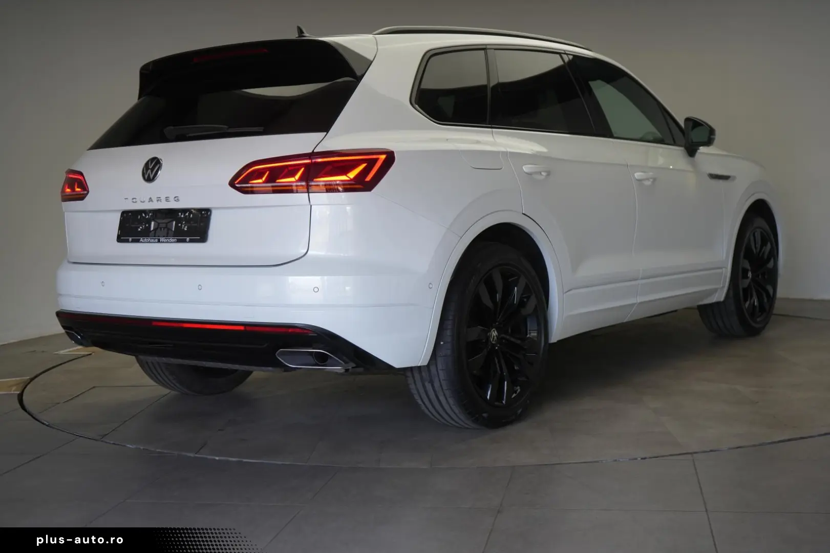 VW Touareg 3.0 V6 TDI 4Motion R-Line Leder ACC Kame