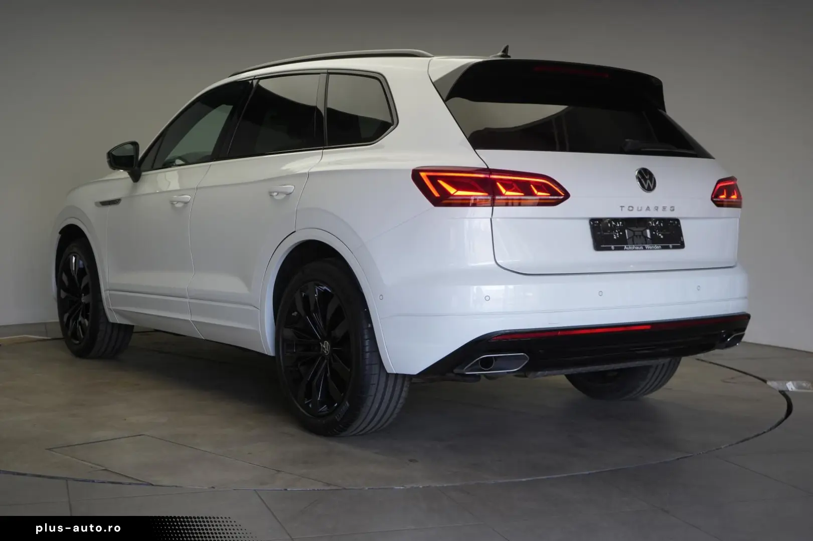 VW Touareg 3.0 V6 TDI 4Motion R-Line Leder ACC Kame