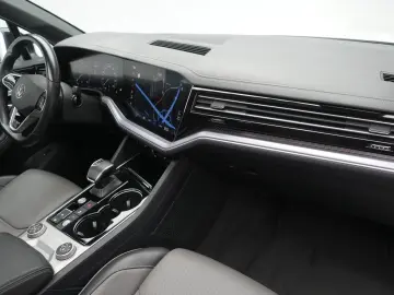 VW Touareg 3.0 V6 TDI 4Motion R-Line Leder ACC Kame