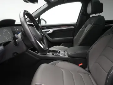 VW Touareg 3.0 V6 TDI 4Motion R-Line Leder ACC Kame