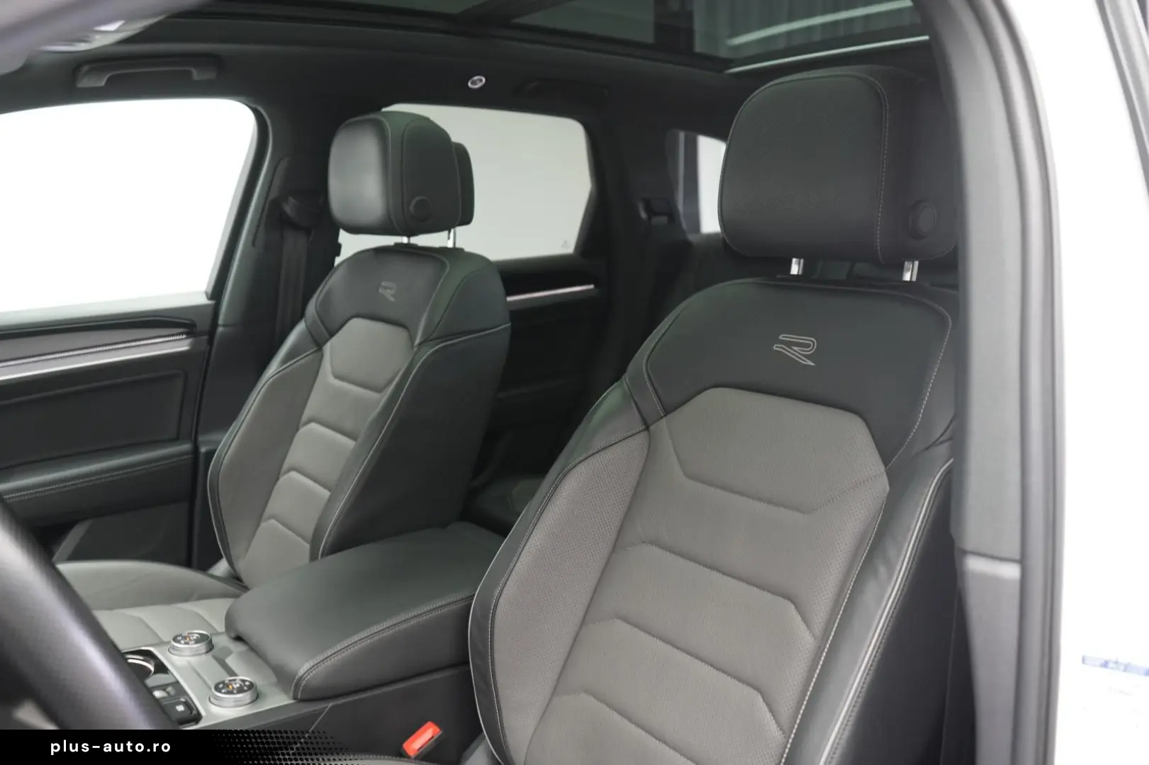 VW Touareg 3.0 V6 TDI 4Motion R-Line Leder ACC Kame