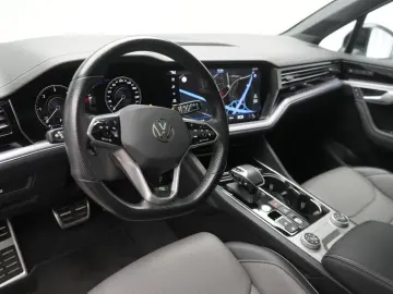 VW Touareg 3.0 V6 TDI 4Motion R-Line Leder ACC Kame