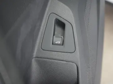 VW Touareg 3.0 V6 TDI 4Motion R-Line Leder ACC Kame